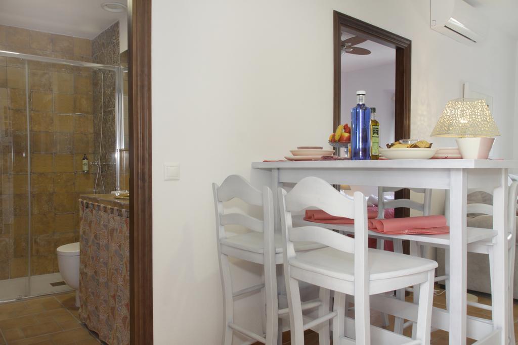 Apartamentos San Fernando 76 Córdoba Eksteriør bilde