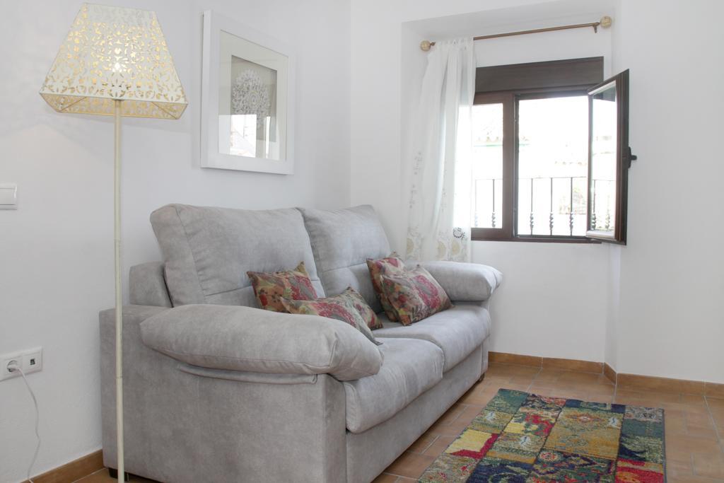 Apartamentos San Fernando 76 Córdoba Eksteriør bilde