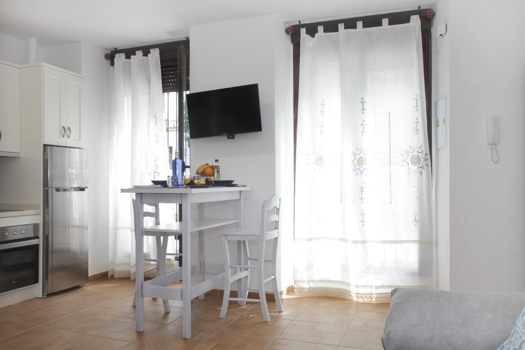 Apartamentos San Fernando 76 Córdoba Eksteriør bilde